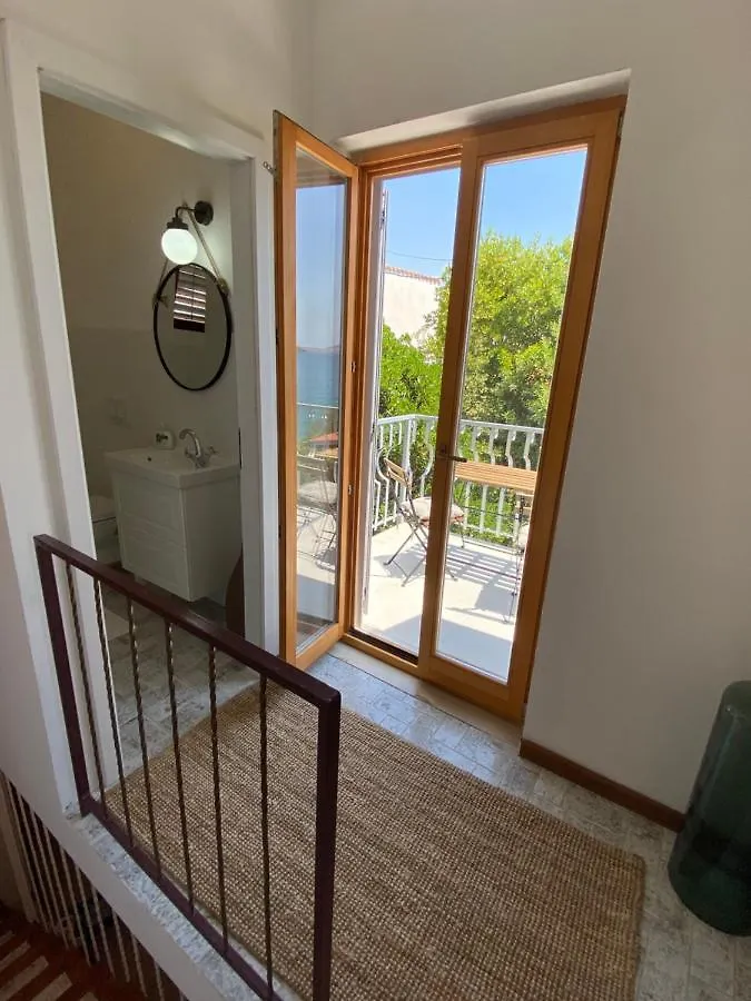 Apartman V Seget Vranjica Apartment