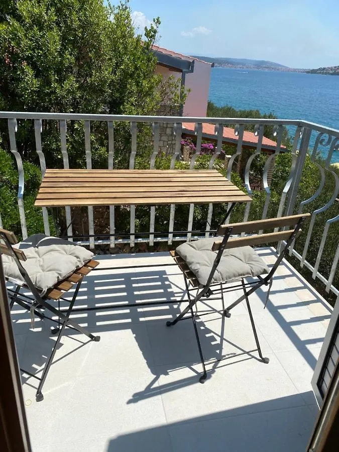 Apartment Apartman V Seget Vranjica